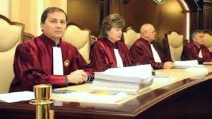 Se lucreaza la acest cod penal din 2006, a fost publicat, votat, etc. Republica Functionarilor Publici Judecatorii De Penal Ai Iccj Interpreteaza Extensiv Calitatea De Functionar Public Din Art 175 Alin 2 Cod Penal Asimiland O Angajatilor Din Privat Care Nu Au Nicio Treaba Cu