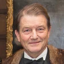 THE CASTLE WITH A WORLD GARDEN FOOD CHALLENGES AHEAD THE MASTER AND HER  FLOCK FUTURE GARDENERS: ANOTHER SUCCESS STORY