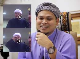 Ustaz abdullah menceritakan pengalaman beliau dan keluarga mustajabnya doa ketika di arafah. Khutbah Jumaat Tanpa Teks Dari Ustaz Abdullah Khairi Ini Pasti Buat Anda Menangis Keinsafan