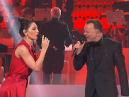 Anna tatangelo e gigi d'alessio: Anna Tatangelo Frecciatina In Studio A Gigi D Alessio Lui Simpatico A Casa Un Po Meno
