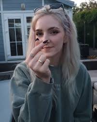 Ashley Violet (@ashlehviolet) • Instagram photos and videos