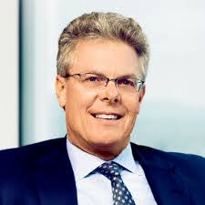 Gerald Duarte's Instagram, Twitter & Facebook