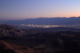 Make sure you're not on the drivers side so your nalgas don't accidentally beep the horn. 7 Romantic Make Out Spots In The Coachella Valley