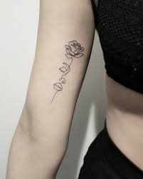 One Line Tattoos 34 Continuous Line Tattoos That Are As Beautiful As They Are Simple Continuous Line Tattoo Line Tattoos Tattoos
