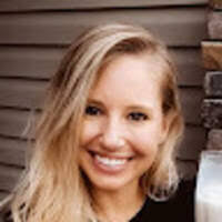 Rosanna Chiofalo Aponte, Editor in New York, NY, USA