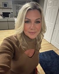 Laura Dock's Instagram, Twitter & Facebook