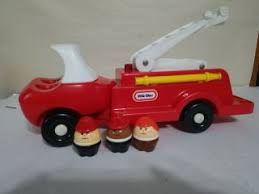 Toddle tots and their fire truck. Vintage Little Tikes Toddle Tots Fire Truck W 5 Figures