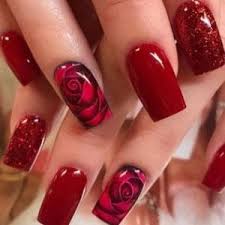 En manicuravip.com encontrarás todo para tus uñas !! Unas Rojas Decoradas Ideas Para Inspirarte 2021