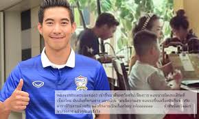 ราชบุรี ส่ง โตโน่ ลุยบอลถ้วยเอเชีย ล่าสุด ราชบุรี มิตรผล เอฟซี ได้ตัดสินใจส่งชื่อของ โตโน่ ภาคินคำวิลัยศักดิ์ ลุยศึก à¹€à¸ž à¸­à¸™à¹€à¸„à¸¥ à¸¢à¸£ à¹à¸—à¸™ à¸ à¸²à¸žà¸§ à¸­à¸™à¹€à¸™ à¸• à¹‚à¸•à¹‚à¸™ à¸„à¸§à¸‡ à¹€à¸šà¸ à¸—à¸²à¸™à¸‚ à¸²à¸§