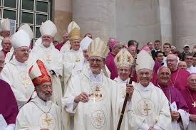 Kardinal woelki hat als erster deutscher bischof ein solches gutachten auf der grundlage der eigenen akten der diözese in auftrag gegeben. Erzbistum Berlin Amtseinfuhrung