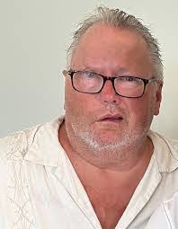 Bruce Wahl's Instagram, Twitter & Facebook