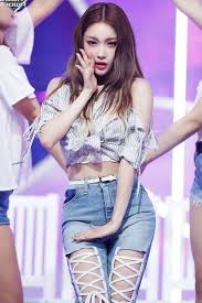Jeans With Lace Chungha K Fashion At Fashionchingu Kpop Outfits Kpop Fashion Girl Outfits