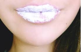 Bibir dapat membuat wajah anda menjadi cantik jika warna bibir merah atau kemerahan. Berita Hari Ini Cara Murah Dan Mudah Membuat Bibir Hitam Menjadi Merah Merona