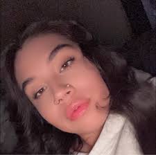 Izabella Henson (@izabella.henson) • Facebook