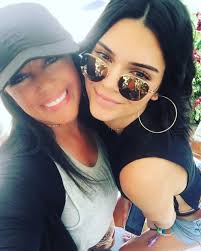 Allthingskendall Elizabeth Woods Love Love Kj Kendall And Kylie Jenner Kendall Jenner Kendall