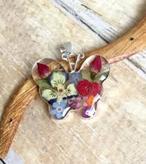 Here are 9 creative ideas for using your dried, pressed flowers. Handmade Sterling Silver And Pressed Flowers Butterfly Design Pendant Https Www Etsy Com Uk Listing 668791281 Sterling Silver Butterfly Pendant Dried Ref Shop Home Active 7 Pro 1 Frs 1 Etsyjewelry