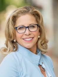 2020 Women Executives-Kansas City: Running Against the Current