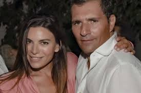 Un Posto al sole, chi e cosa fa il compagno dell'attrice di Angela: Claudia  Ruffo innamoratissima