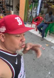 ¿Qué animal vuela con una pata? Risas y humor