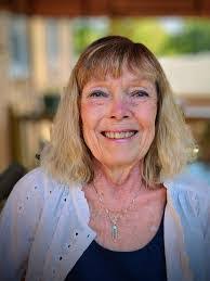 Karen Mackert's Instagram, Twitter & Facebook