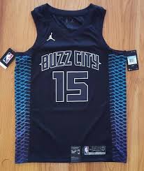 Hornets just unveiled this alternate jersey at their draft party pic.twitter.com/acgebzumpo. Men S Nike Buzz City Hornets Kemba Walker City Swingman Jersey Size Medium 44 1929444946