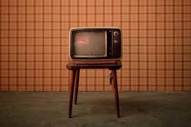Gewalt und aggression sind nicht einseitig nur dem fernsehen oder den printmedien anzulasten. Das Fernsehen In Der Ddr Von Pittiplatsch Bis Sudel Ede Wall Museum