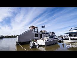 Your new boat.com sumerset x houseboat lake if your boat has been for sale for quite some time there is a reason. How To Afford Waterfront Property Buy A Houseboat Youtube