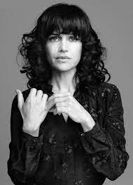 Carla Gugino Can Play A Seductress Or A Mom Just Not On Mad Men In 2021 Carla Gugino Portrait Beautiful Actresses
