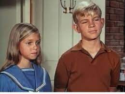 Her ghost had been wandering in the desert below the mountains in search of help ever since. Eileen Baral And David Doremus In Nanny And The Professor Episode My Son The Sitter Vintage Hollywood David Doremus Nanny