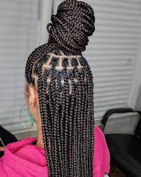 Knotless Box Braids Vs Box Braids What They Are How To Differences Box Braids Hairstyles For Black Women Box Braids Hairstyles Hair Styles