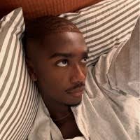 30+ perfiles de «Benefield»