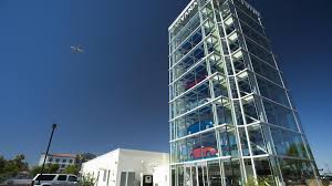 #carvana #carvendingmachine #volkswagenthis is the carvana car vending machine experience. Carvana S Largest Car Vending Machine In Tempe Video Phoenix Business Journal