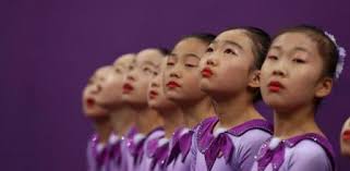 Son eventos deportivos multidisciplinarios en los que participan atletas de diversas partes del mundo, en la antigua grecia eran dedicados al dios zeus. Juegos Olimpicos De Invierno 2018 Resumen Del Primer Dia De Competicion