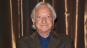 Elliott Roberts's Instagram, Twitter & Facebook