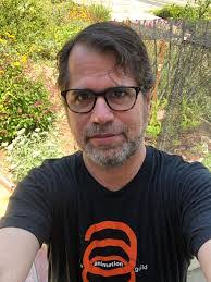 Dani Michaeli's Instagram, Twitter & Facebook