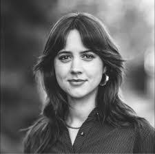 Joy Loftus's Instagram, Twitter & Facebook