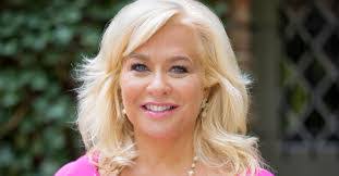 Kimberly Back's Instagram, Twitter & Facebook