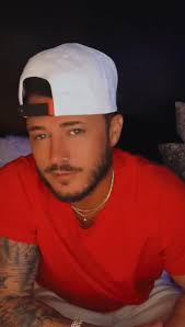 I feel like this dont get much love.,,so much emotion in this song....love  it gd its fire 🔥