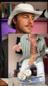 Kerri Post's Instagram, Twitter & Facebook