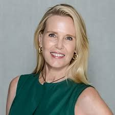 It was truly a magical, special day celebrating Kat & George's wedding day  in Bermuda with the most most wonderful family & friends 🧡. I am very  lucky to have the absolute