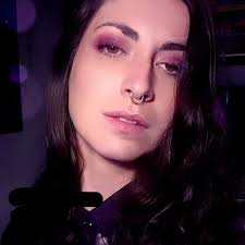 ✨ Trança é arte, é identidade, é poder! No Studio Thamara Roque, cada fio  ganha vida em mãos que dominam a técnica com excelência. ✓ Tranças  masculinas e femininas ✓ Estilos modernos