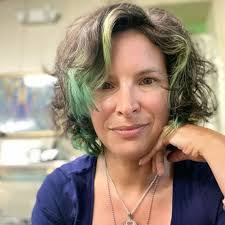 Jillian Foley's Instagram, Twitter & Facebook