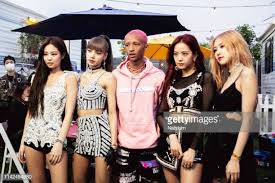 Jaden Smith And Jennie Lisa Jisoo And Rose Of Blackpink Are Seen Jaden Smith Blackpink Blackpink Jennie