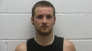 Wood River man accused of trying to lure underage girls for sex