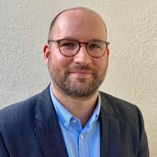 Thomas Schaper's Instagram, Twitter & Facebook