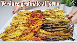 Tagliatele e ricavate 3 fettine da ciascuna zucchina. Verdure Gratinate Al Forno Il Contorno Sano E Delizioso Pronto In Un Baleno