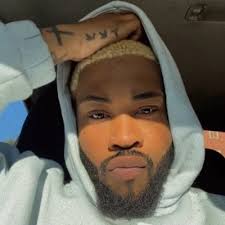 Katelin Simpson (@JoeyZaragoza64)