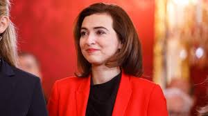 The registration number with nys office of court administration (oca) is #5062039. Alma Zadic Die Justizministerin Mit Migrationsvordergrund Kampft Gegen Hass Im Netz Euractiv De