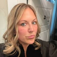 Danielle Hinkle (@Dani_Hinkle)