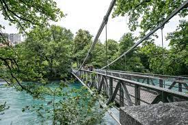 wandern an der aare in bern wanderung aareuferweg urlaub schweiz schweiz seen